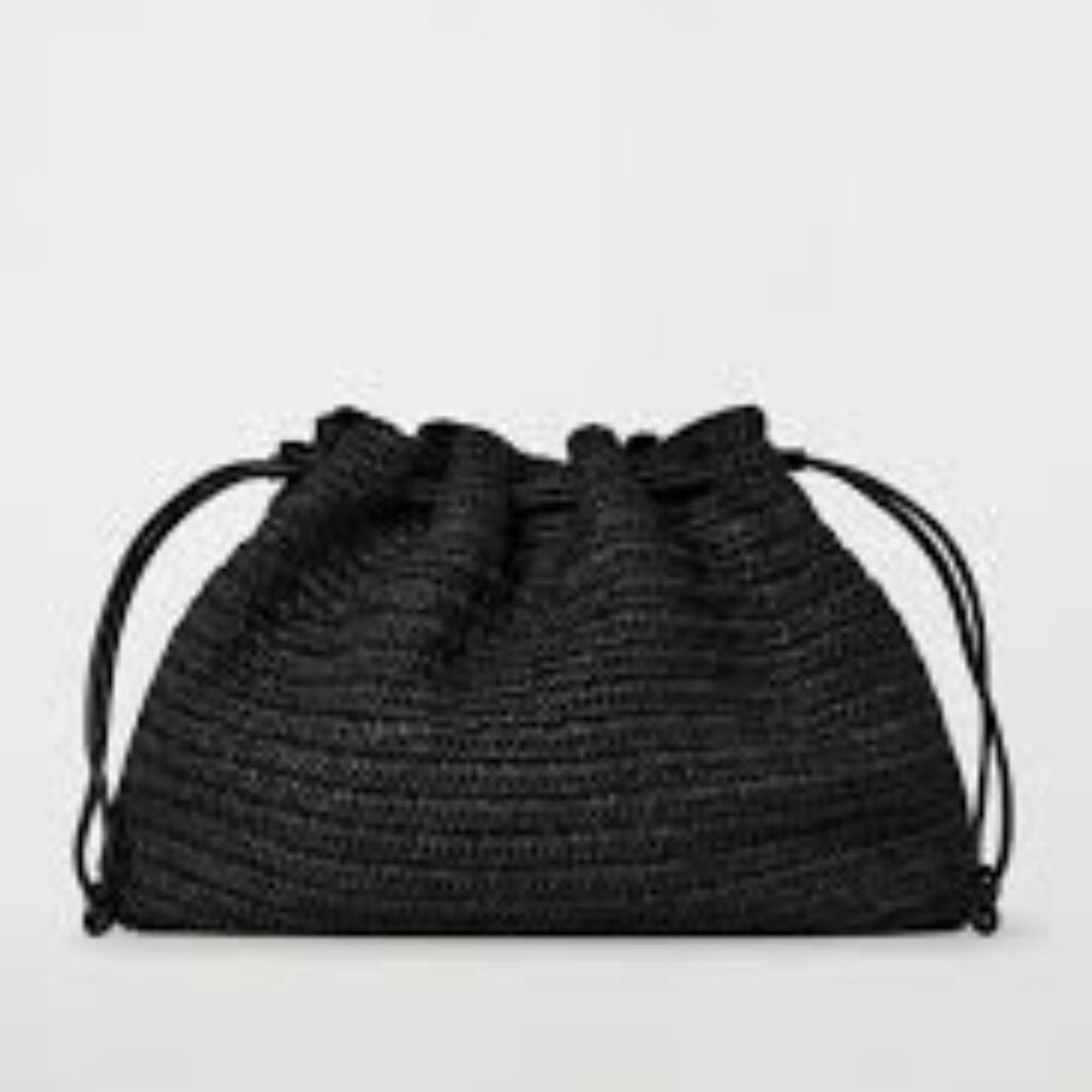COS CAVATELLI CLUTCH BAG - STRAW